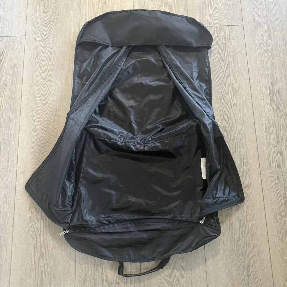 American Tourister Black Garment Bag Suit Travel Foldable Zipper